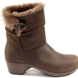 Dansko Stormy fur clogs